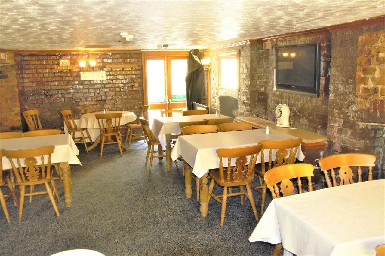 Pine Lodge Hotel Блэкпул 3*,  Великобритания