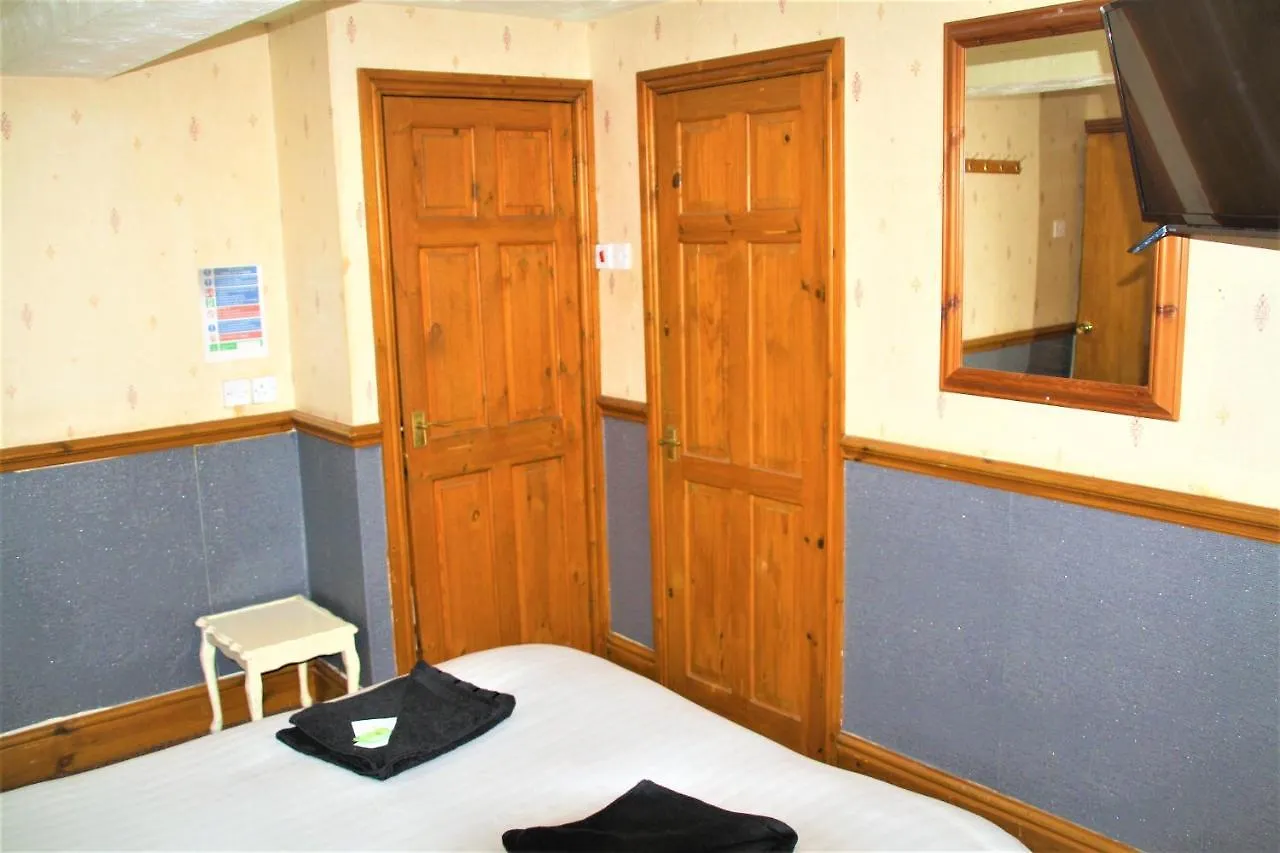 Pine Lodge Hotel Blackpool